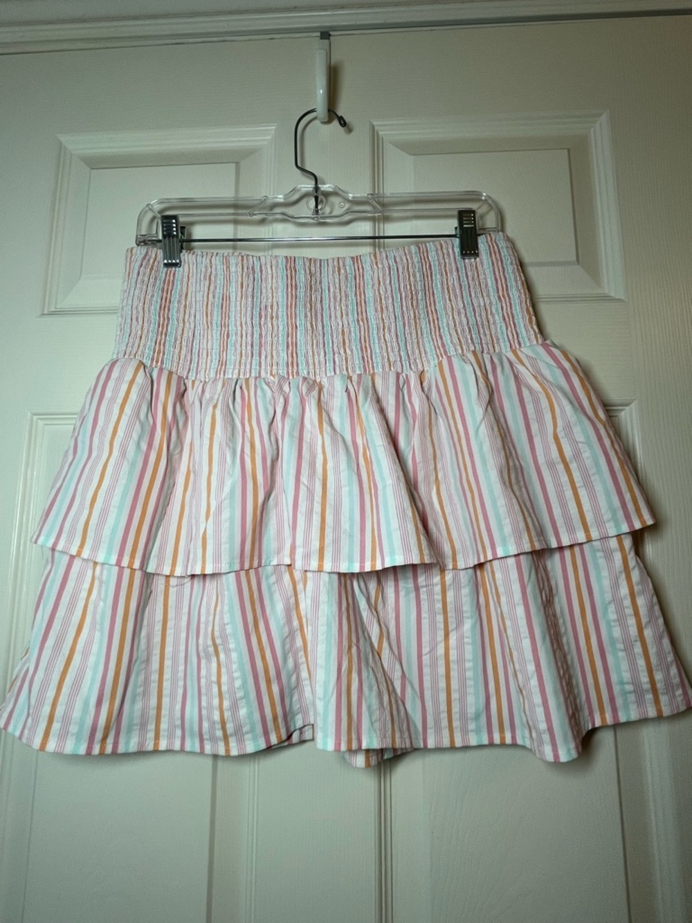 Vineyard Vines Pastel Multi-Stripe Tiered Harbor Smocked Mini Skirt Size Large - Picture 2 of 10